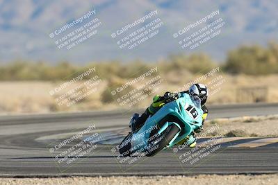 media/Dec-07-2025-CVMA (Sun) [[3e7d2de5dc]]/Race 16-Formula Middleweight/